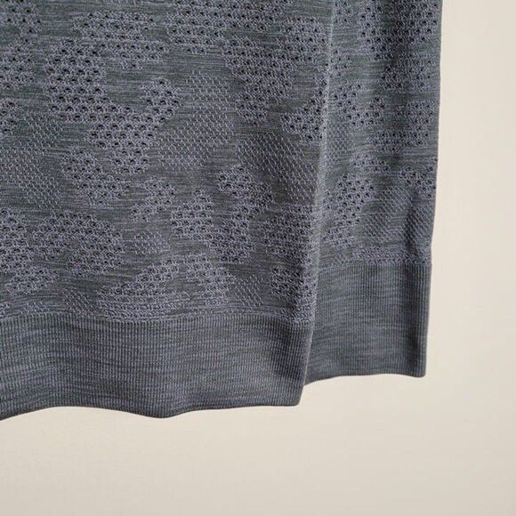 Lululemon Size 4 Swiftly Breathe Long Sleeve Shirt Vented Camo Green Gray - Picture 6 of 9